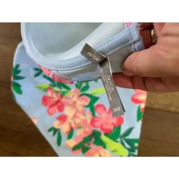 Women's Aerie Blue Floral Bikini Swimsuit Size XL bottom and 36D top - Picture 6 of 8